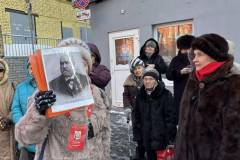 photo_5195024182062812269_y