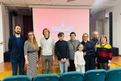 photo_5296316205440374982_y