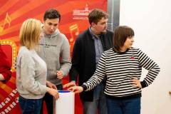 2025-10-25_um_16 2025-10-25_um_16